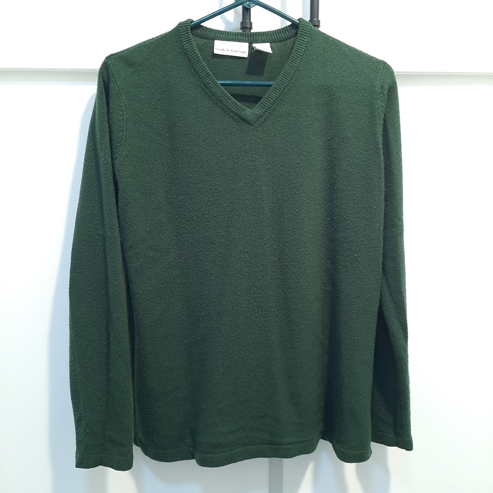 Green V-Neck Long sleeve Sweater by Croft & Barrow Sz M Womens